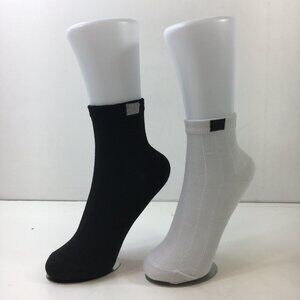 Womens Crew Socks Set 2 Solid Ribbed Texture Black White